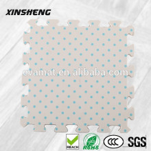 Disposable waterproof anti-slip bath mat